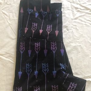 Lineage Wear - XL - Capri Katniss Leggings